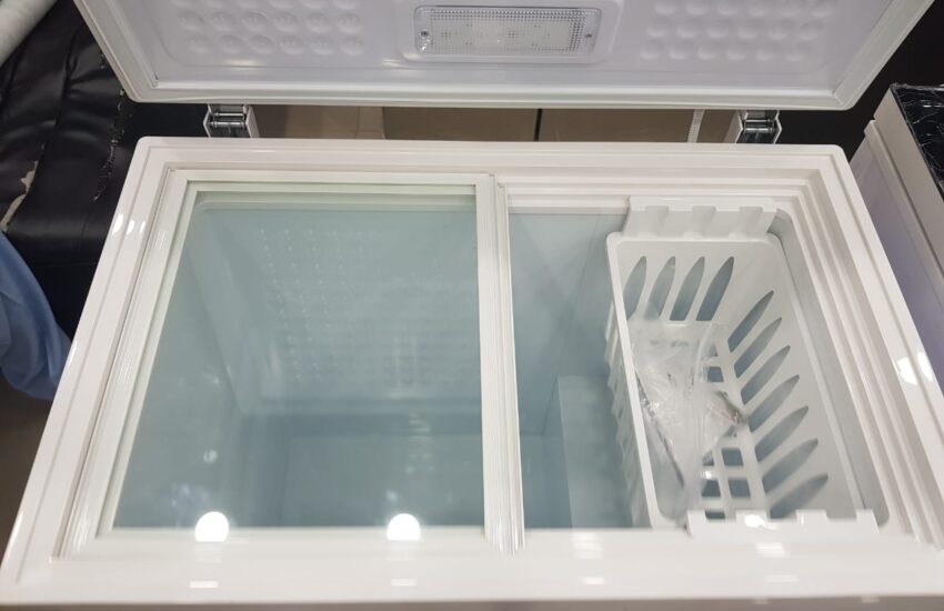 white deep freezer with opened door